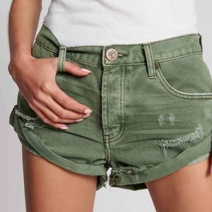 ONE TEASPOON
Bandits Denim Navy Shorts